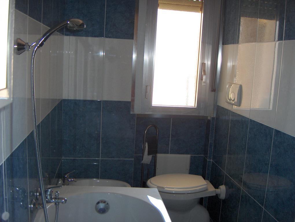 Appartamento Giusy Ventimiglia Luaran gambar
